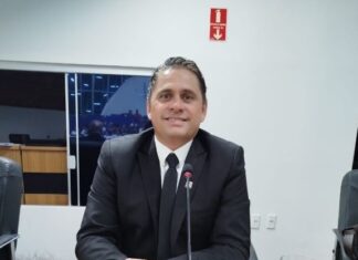 Vereador quer multa de 10 mil reais para quem não limpar terreno em Avaré