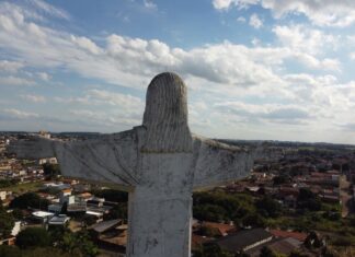 Prefeitura de Avaré contrata empresa para restaurar o Cristo Redentor e implantar iluminação cênica