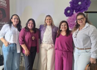 Polícia Civil participa do Agosto Lilás em Avaré com orientações sobre proteção às mulheres