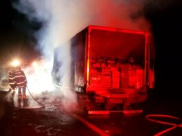 Incêndio em caminhão mobiliza Bombeiros e bloqueia parcialmente a SP-280 em Avaré