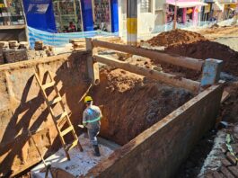 Obra contra enchentes chega ao cruzamento com a Rua Alagoas