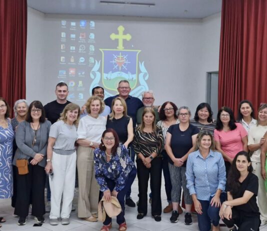 Palestra de especialista aborda uso legal do spray de pimenta e promove defesa pessoal feminina