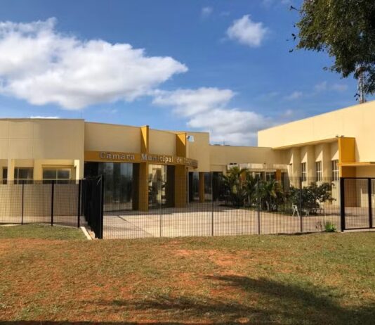 TCE julga irregular aumento de 32% no salário dos vereadores de Itapetininga e exige devolução de valores recebidos
