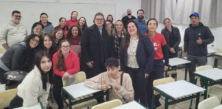 Comissão da Mulher OAB Avaré promove palestra sobre violência doméstica na ETEC